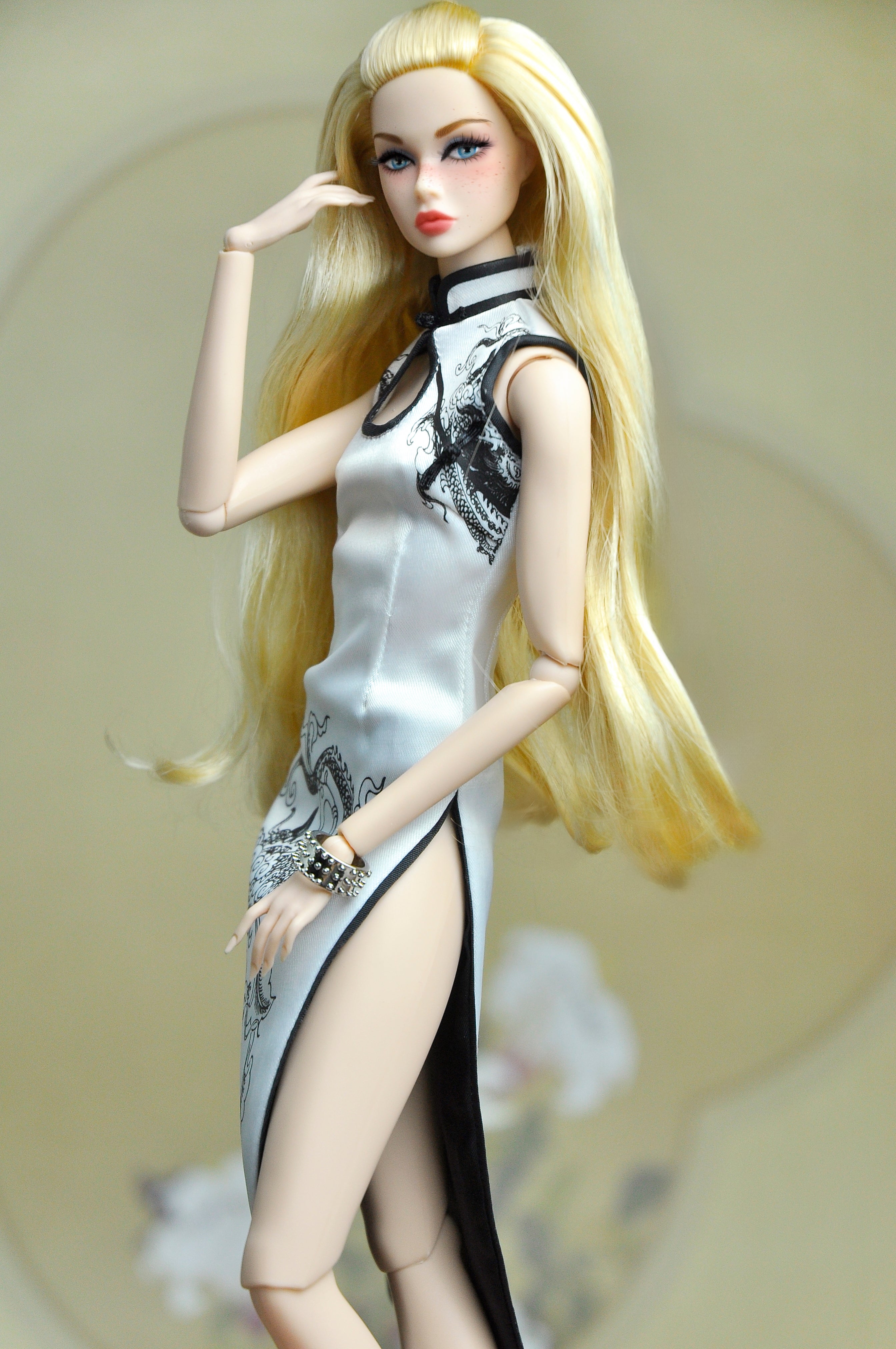 BASIC | Midnight Dragon Qipao Dress – 1/6 Scale Doll Couture for Fashion Royalty doll clothes