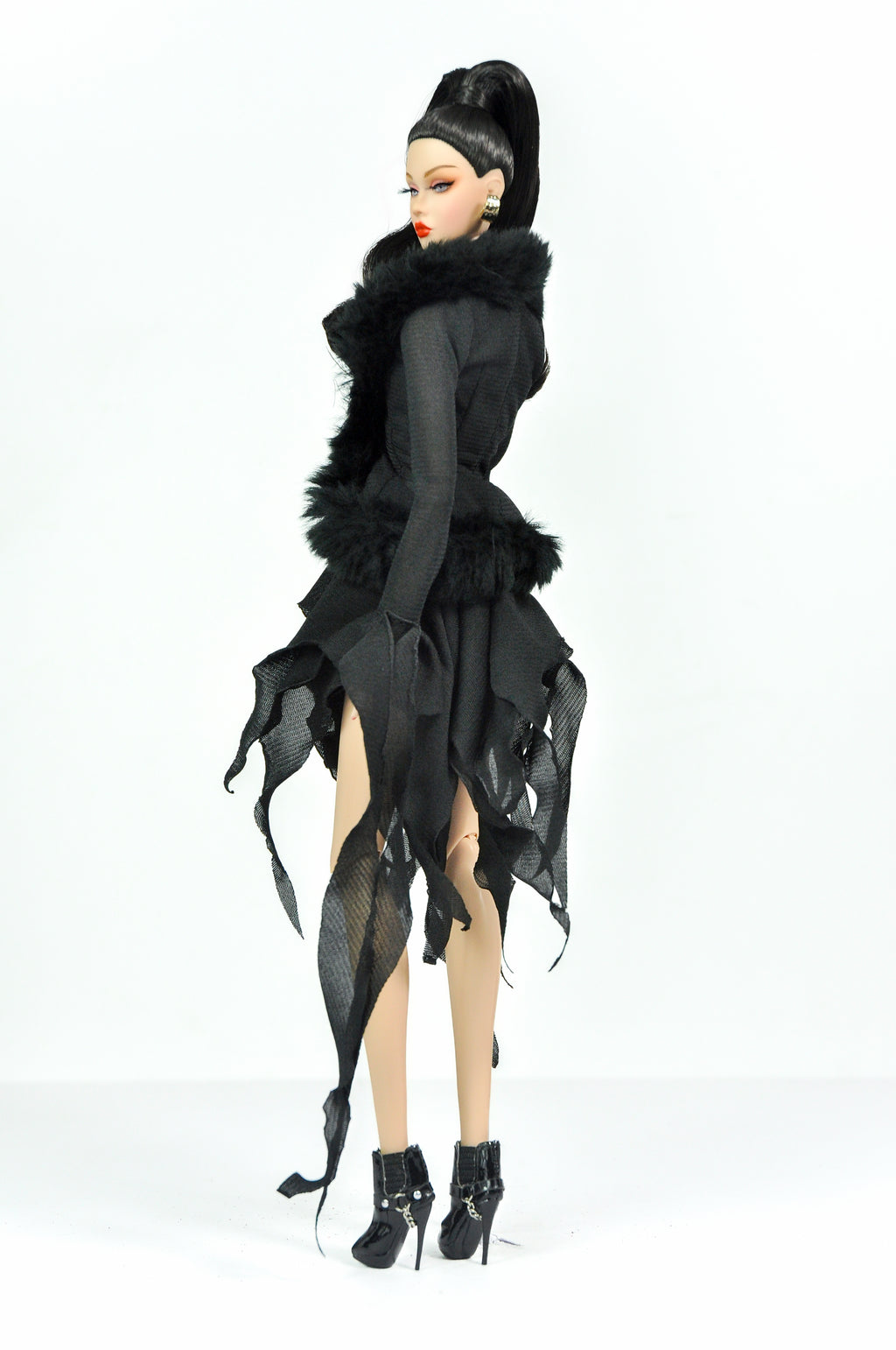 BASIC | Midnight Siren Dress – Fashion Royalty 6.0 Doll Couture Black Gown with Fur Trim