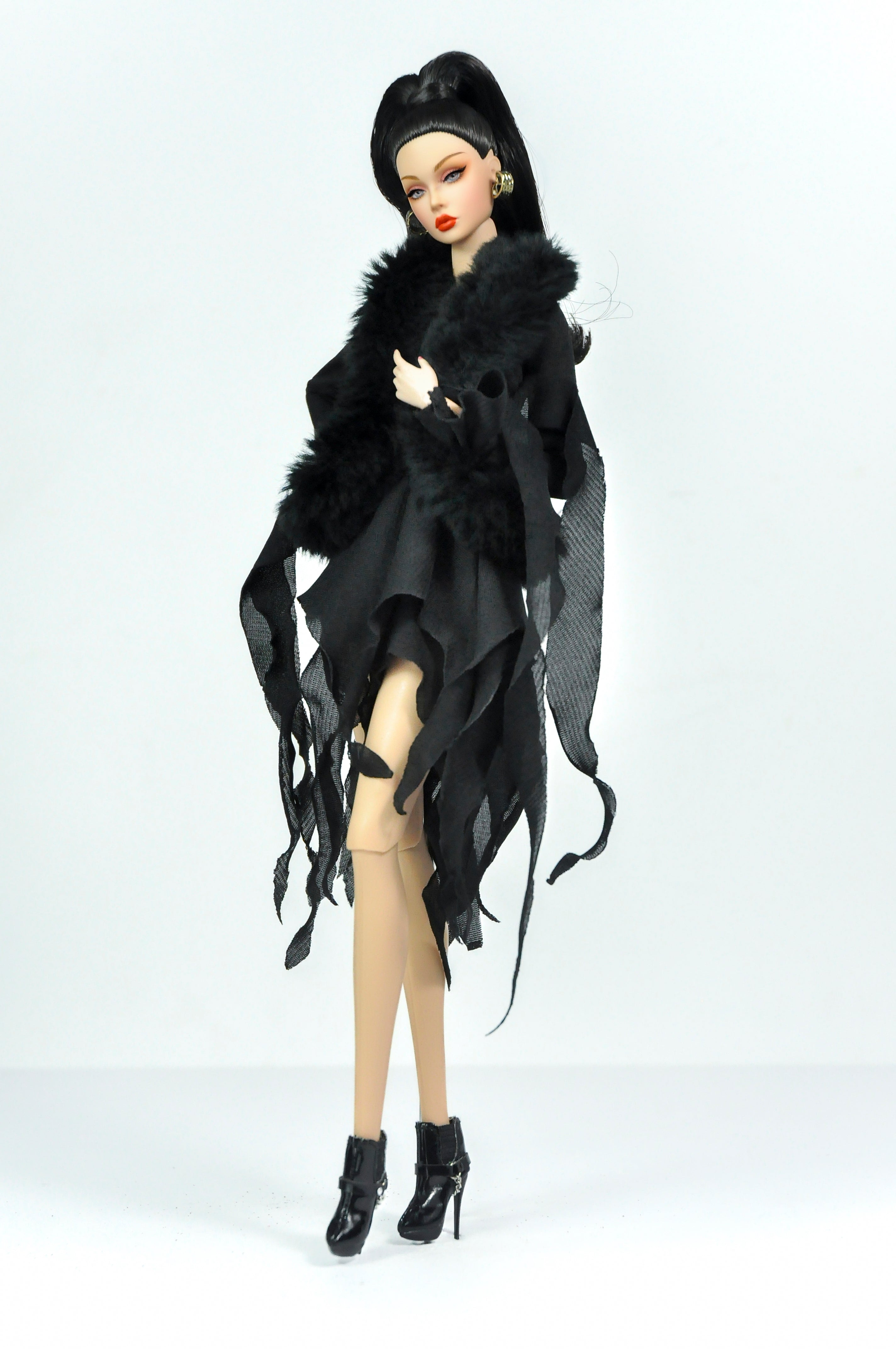 BASIC | Midnight Siren Dress – Fashion Royalty 6.0 Doll Couture Black Gown with Fur Trim