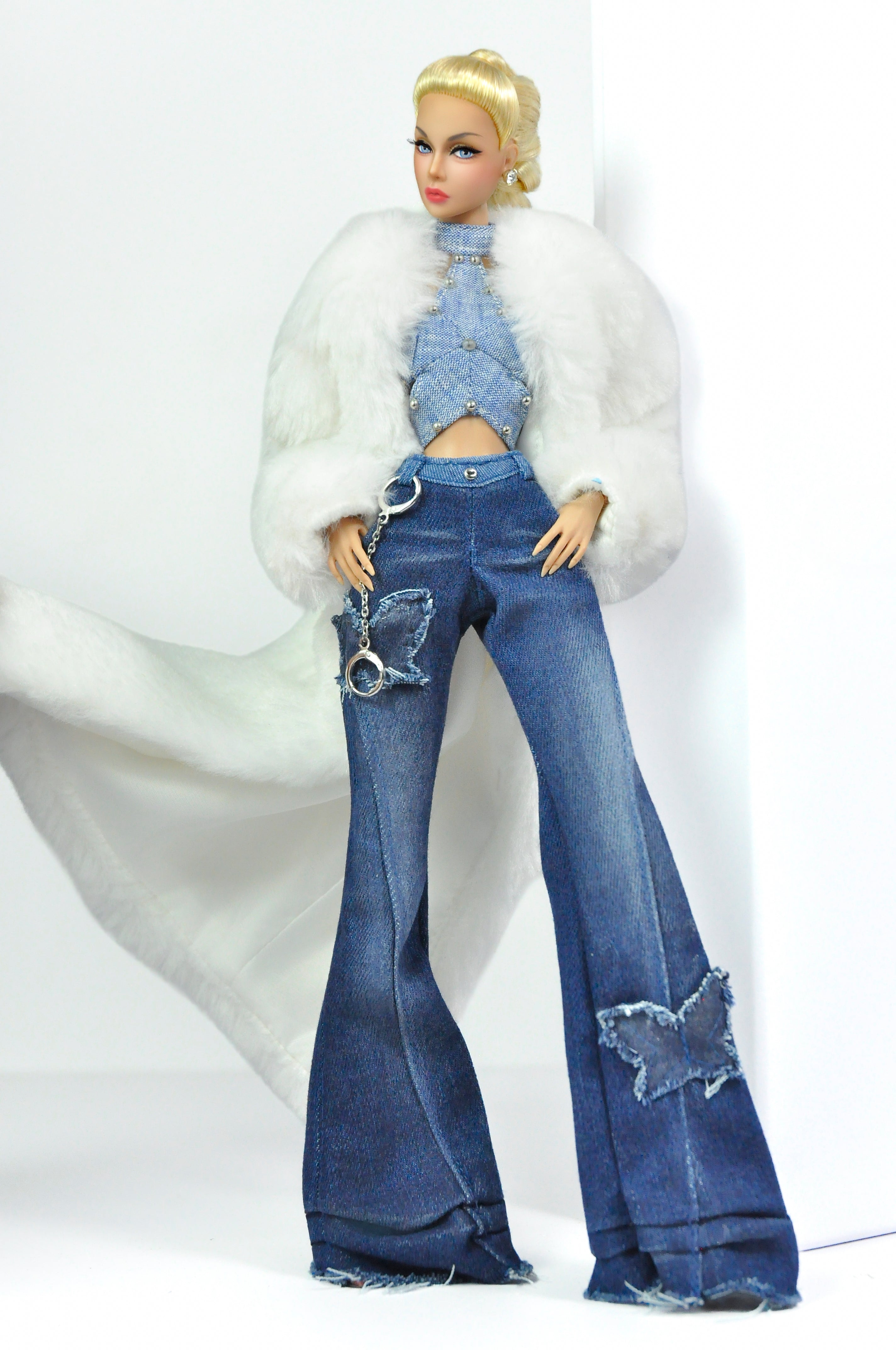 DENIM DIVA | Denim Crop Top, Flare Jeans & White Faux Fur Coat Set – Fashion Royalty 6.0 Doll Clothes | Plastiktiara