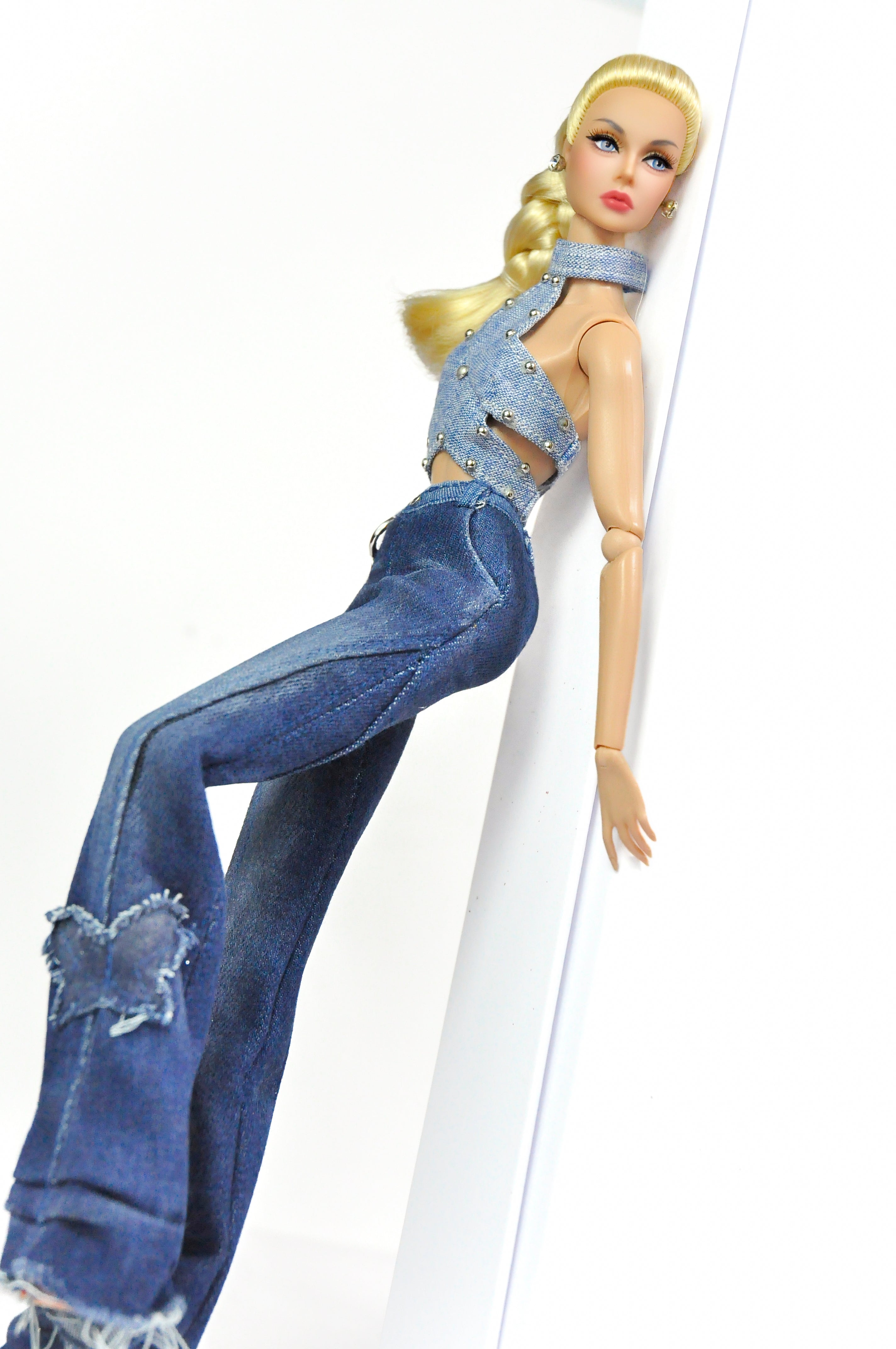 DENIM DIVA | Denim Crop Top, Flare Jeans & White Faux Fur Coat Set – Fashion Royalty 6.0 Doll Clothes | Plastiktiara