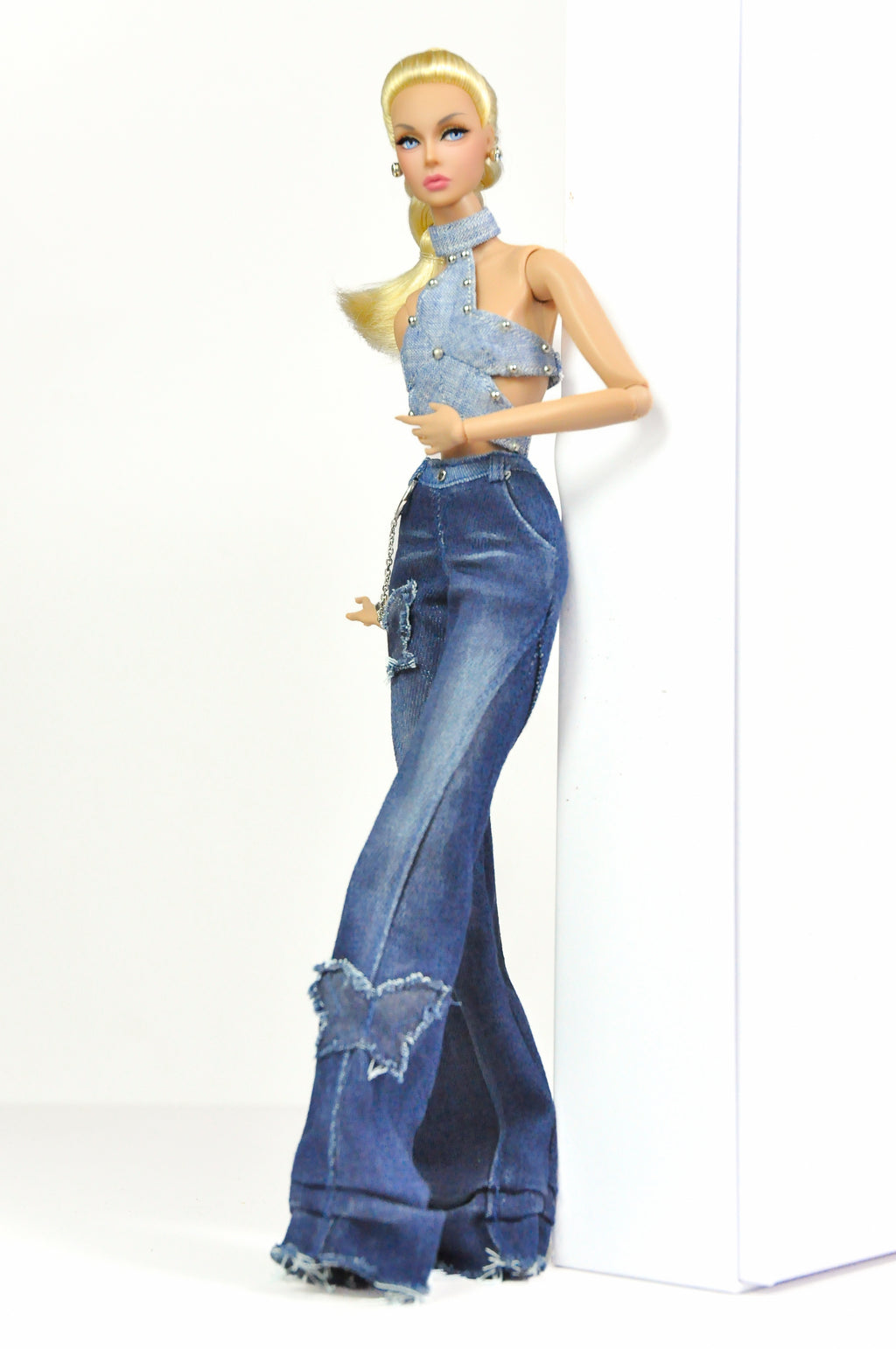 DENIM DIVA | Denim Crop Top, Flare Jeans & White Faux Fur Coat Set – Fashion Royalty 6.0 Doll Clothes | Plastiktiara