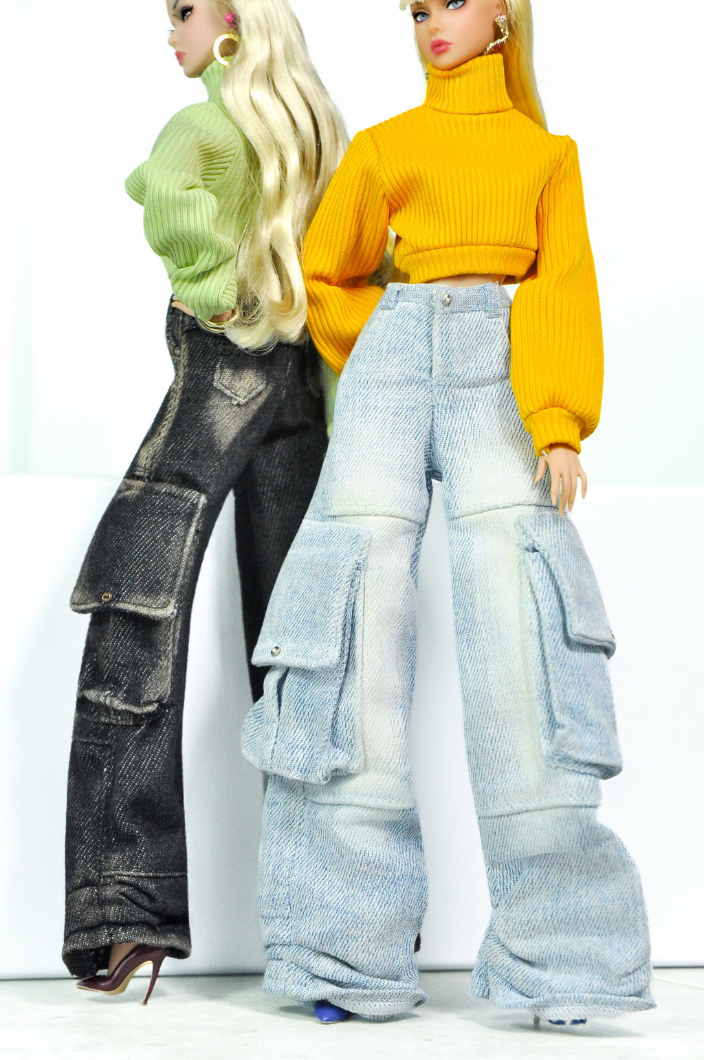 DENIM DIVA II — Mix’n’Match Cargo Jeans & Cropped Turtleneck Set