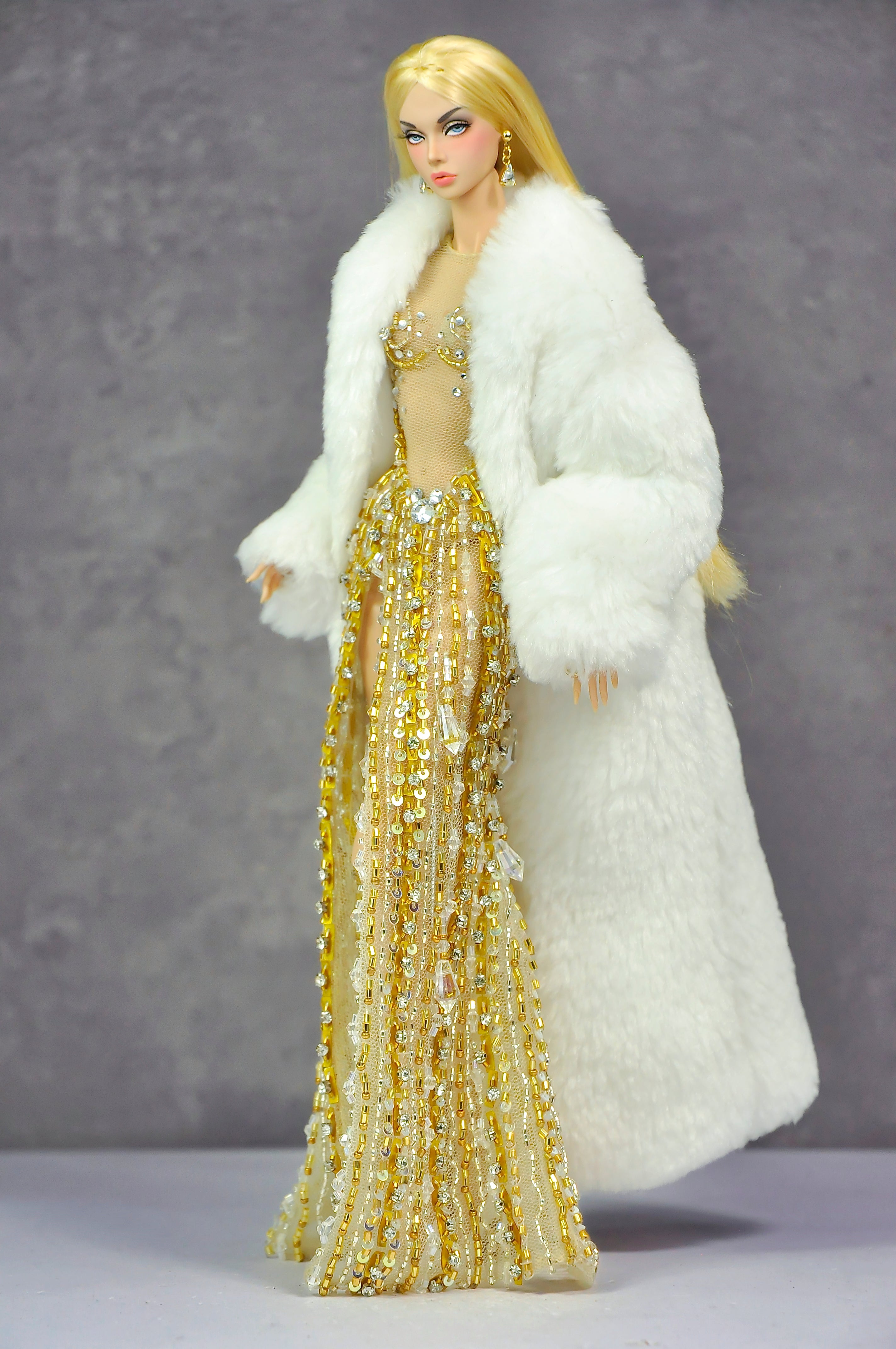 AURA COLLECTION | Golden Radiance High-Slit Gown with Fur Wrap for Fashion Royalty doll clothes