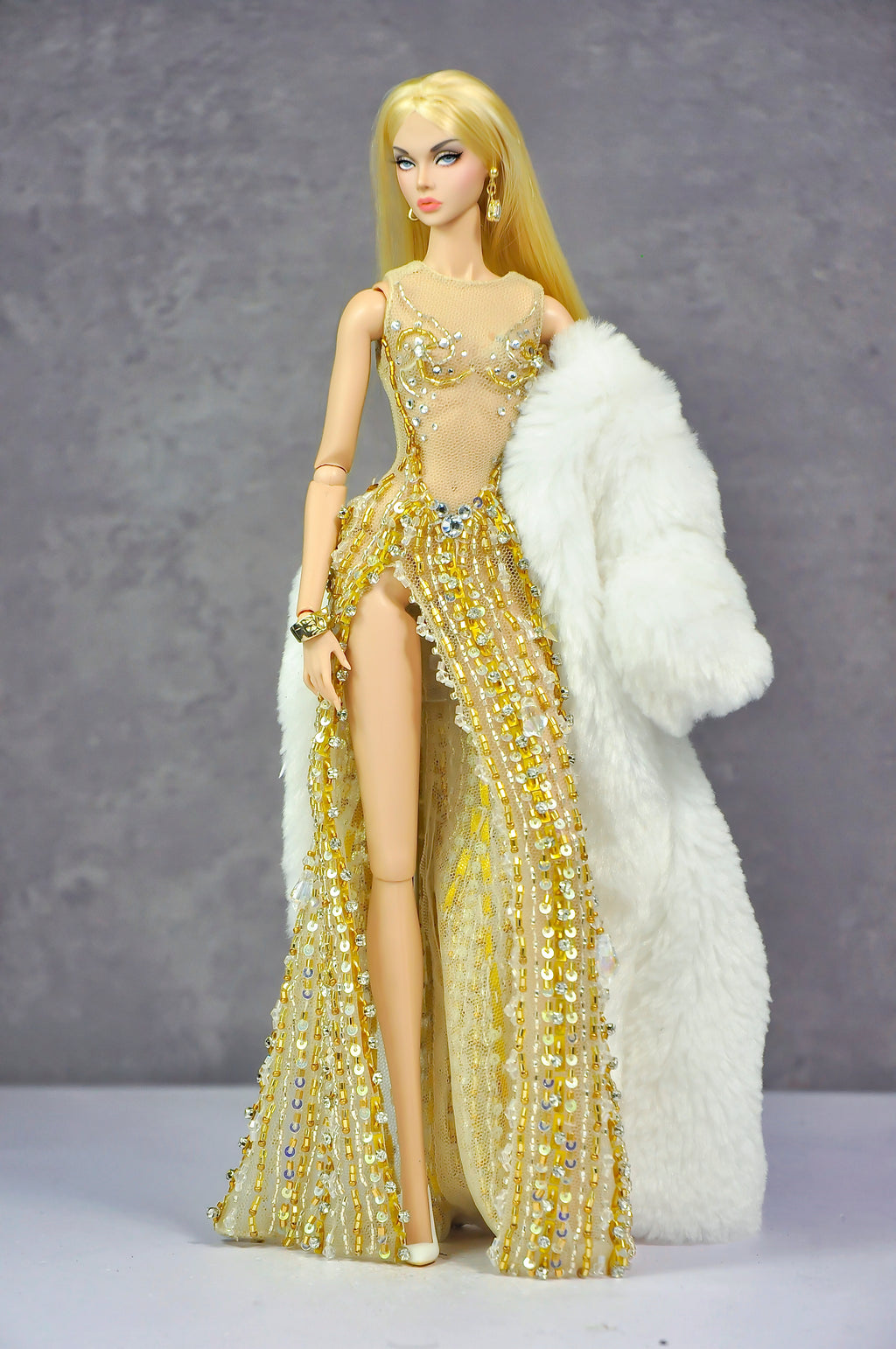 AURA COLLECTION | Golden Radiance High-Slit Gown with Fur Wrap for Fashion Royalty doll clothes