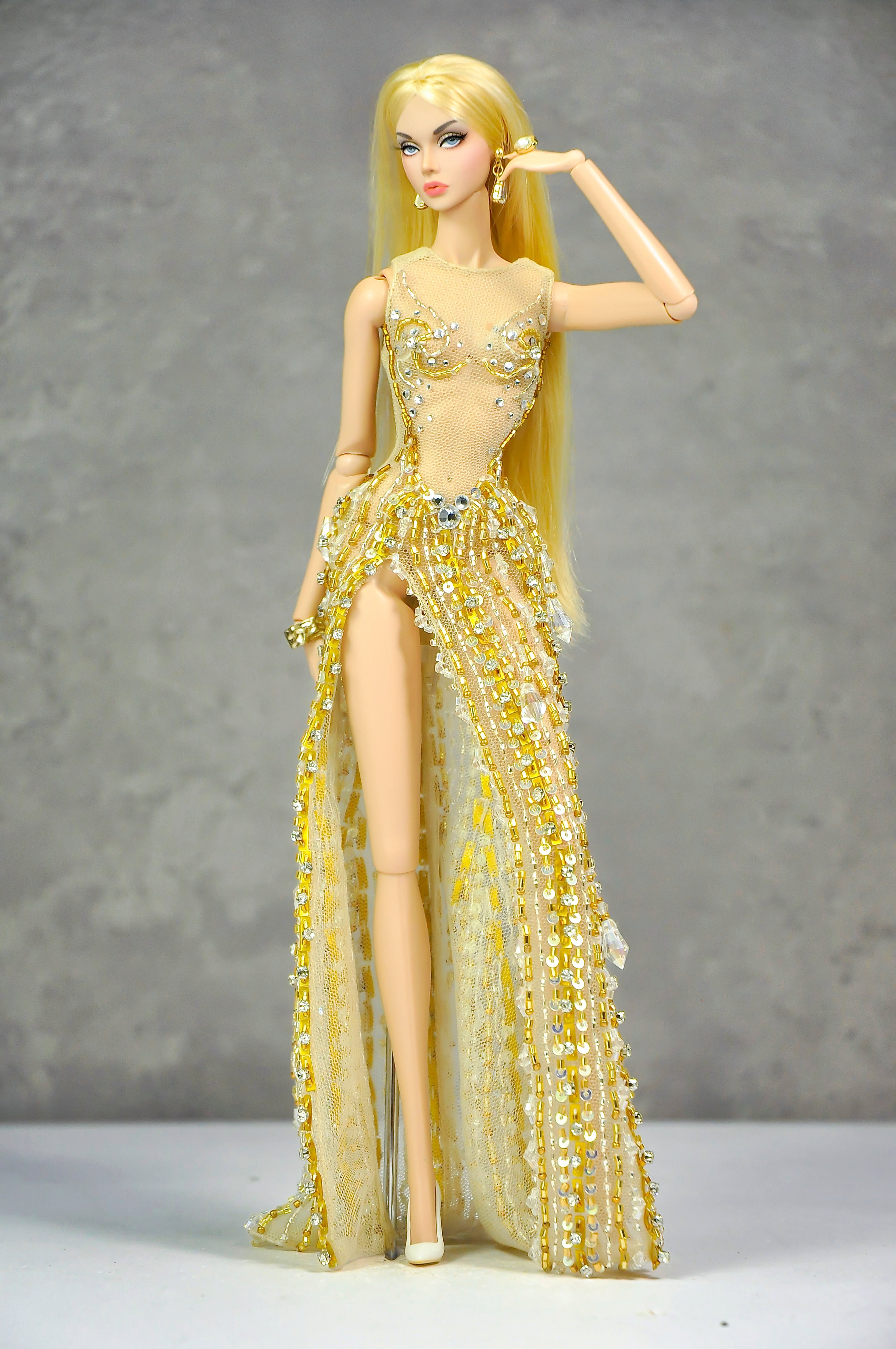 AURA COLLECTION | Golden Radiance High-Slit Gown with Fur Wrap for Fashion Royalty doll clothes
