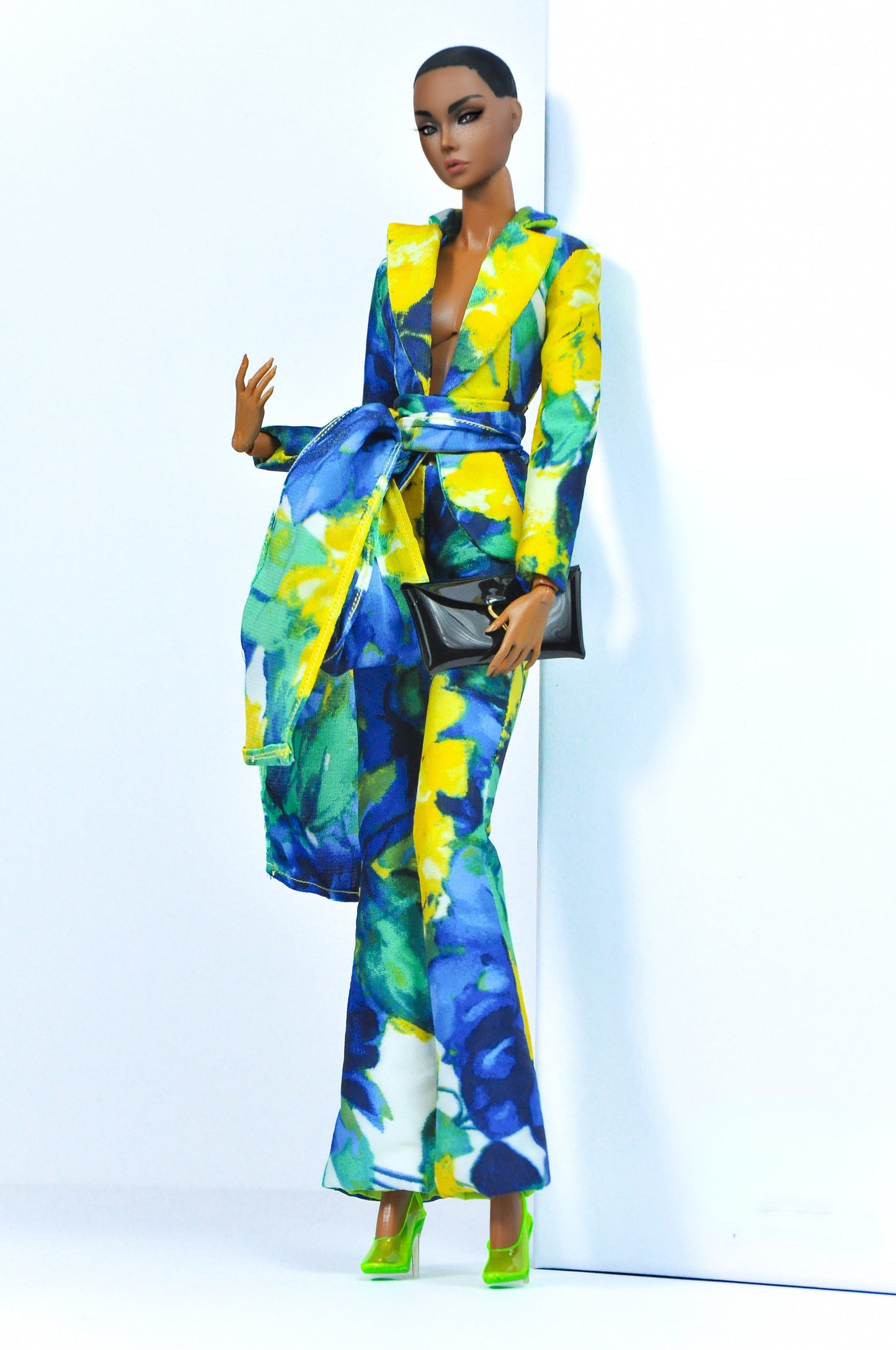 OOAK| Bold Bloom Elegance – Fashion Royalty 6.0 Doll Clothes with Stylized Scarf